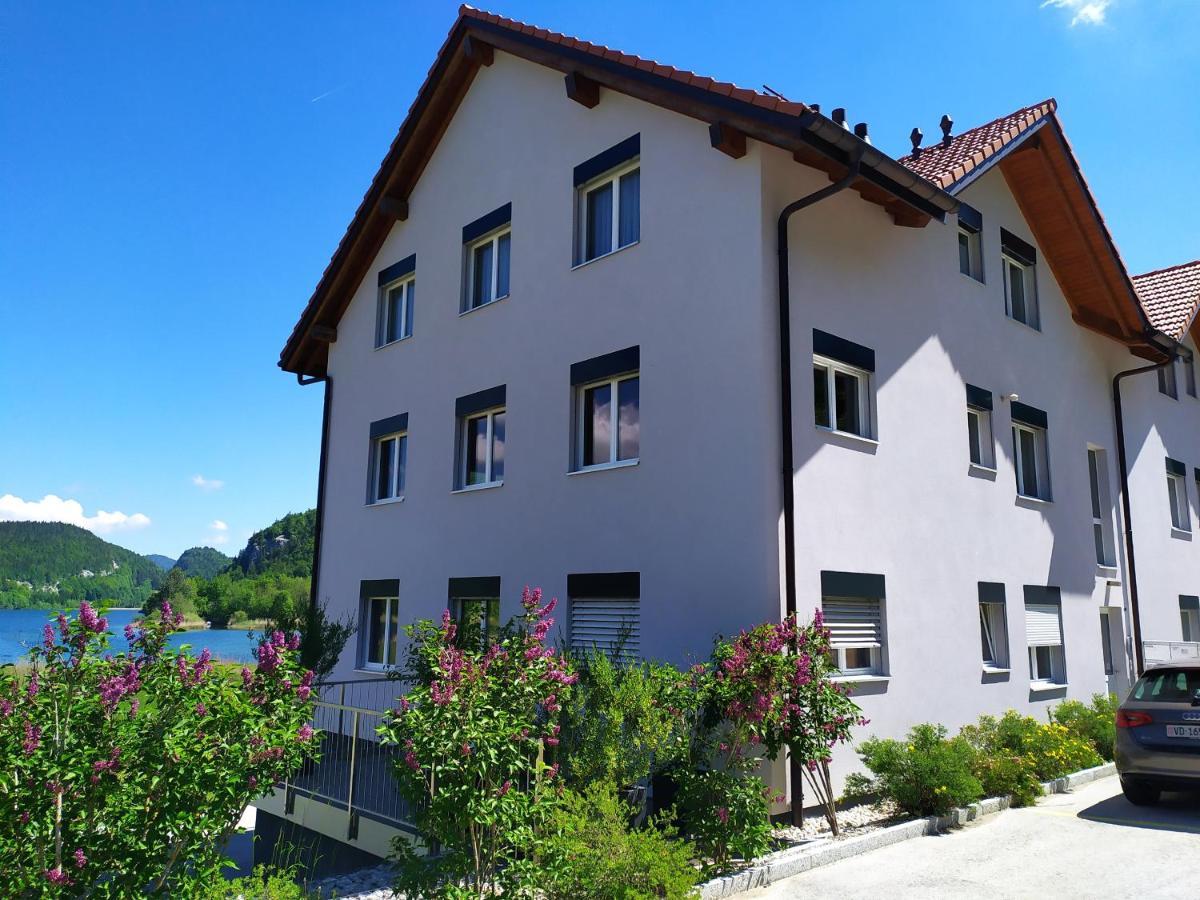 Residence Du Lac De Joux Les Charbonnieres Exterior foto